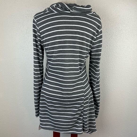 NWT Passports Gray and White Striped Tunic Top Size M EUC - Picture 4 of 7